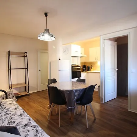 F2 Avec Parking, Proche Commodites Et Thermes - Fr-1-415-179 Апартаменты